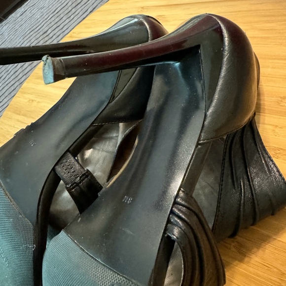 GUESS Black Open Toe Heel 8 - Picture 7 of 16